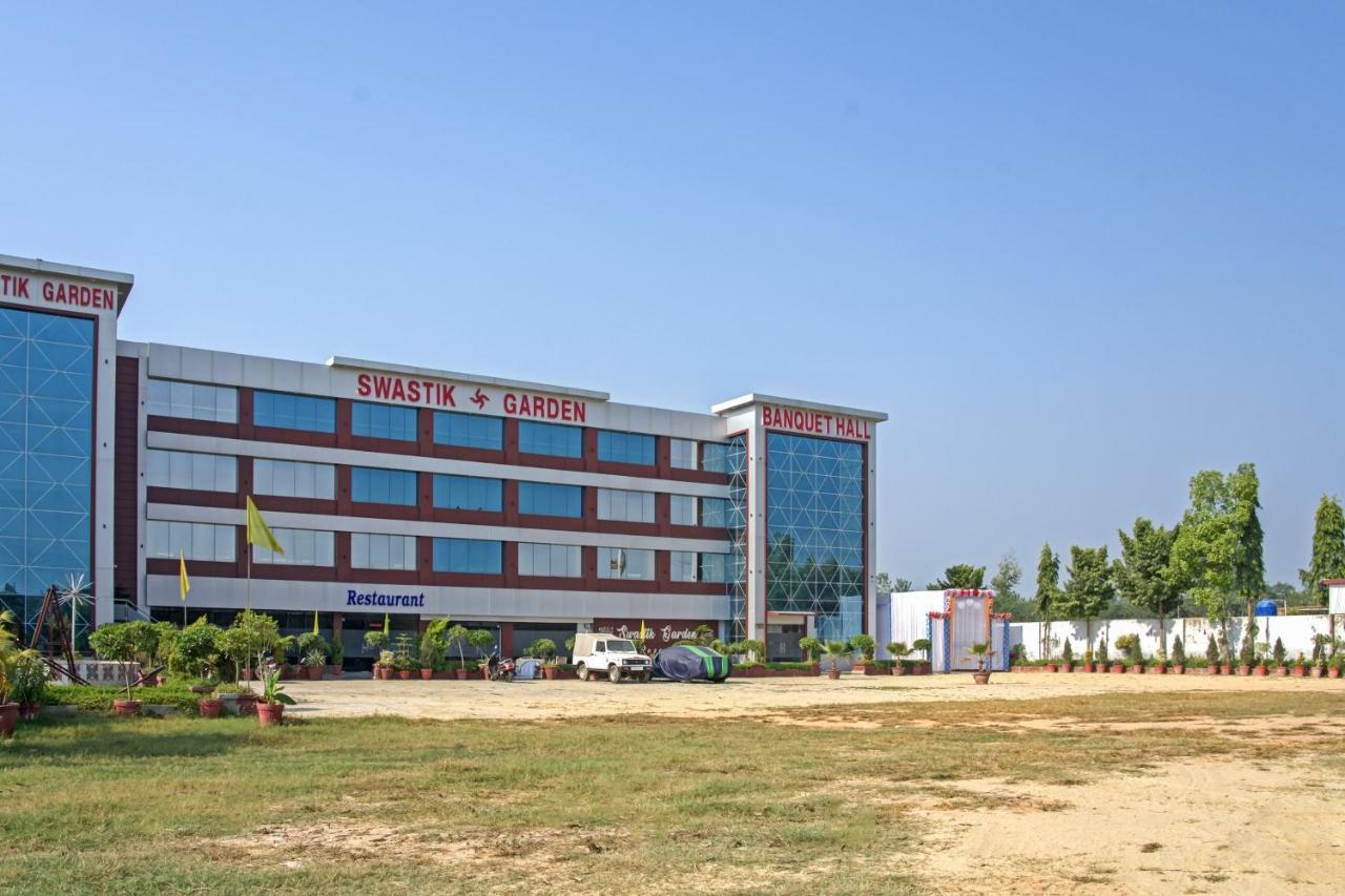 Hotel Oyo 62241 Swastik Garden Dhāmpur Esterno foto