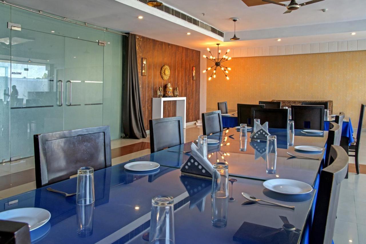 Hotel Oyo 62241 Swastik Garden Dhāmpur Esterno foto