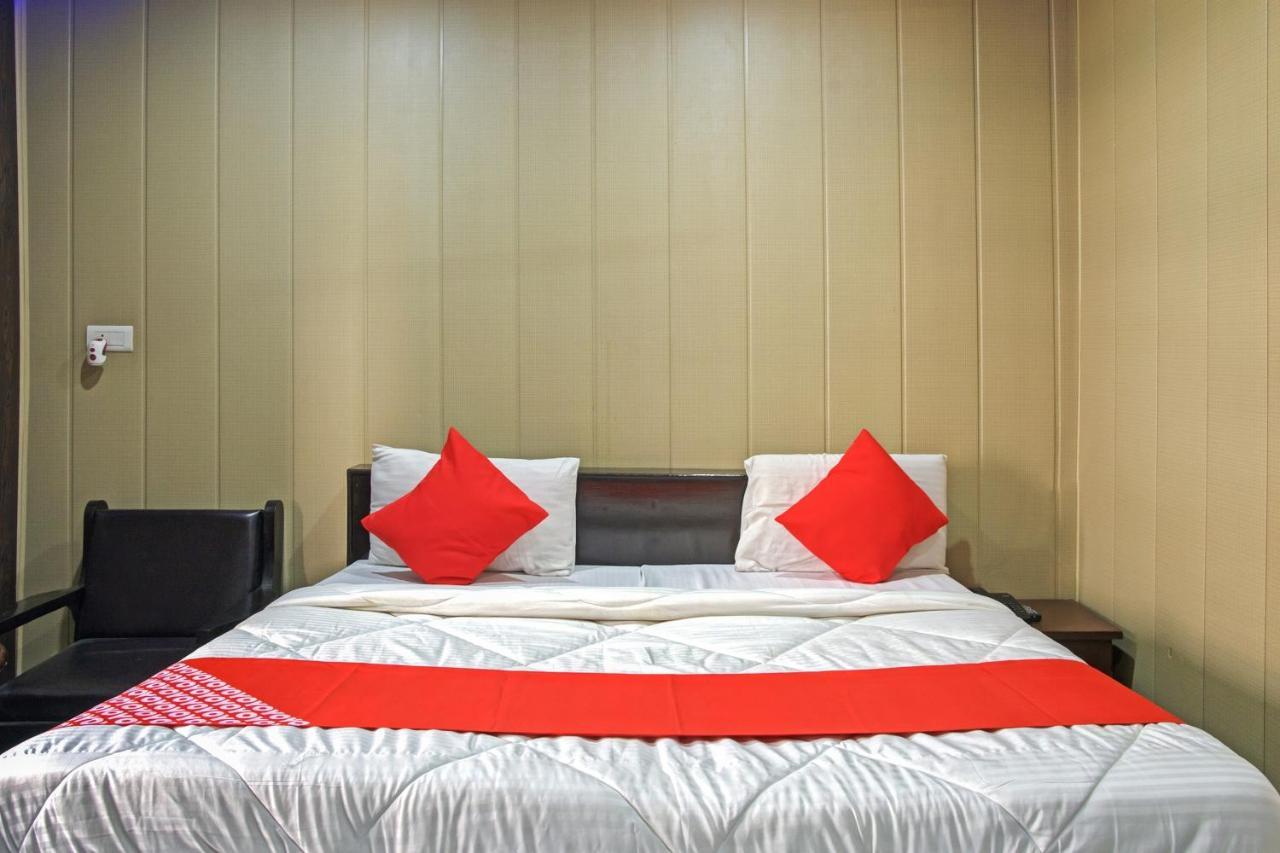 Hotel Oyo 62241 Swastik Garden Dhāmpur Esterno foto