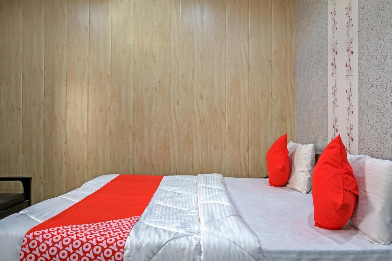 Hotel Oyo 62241 Swastik Garden Dhāmpur Esterno foto