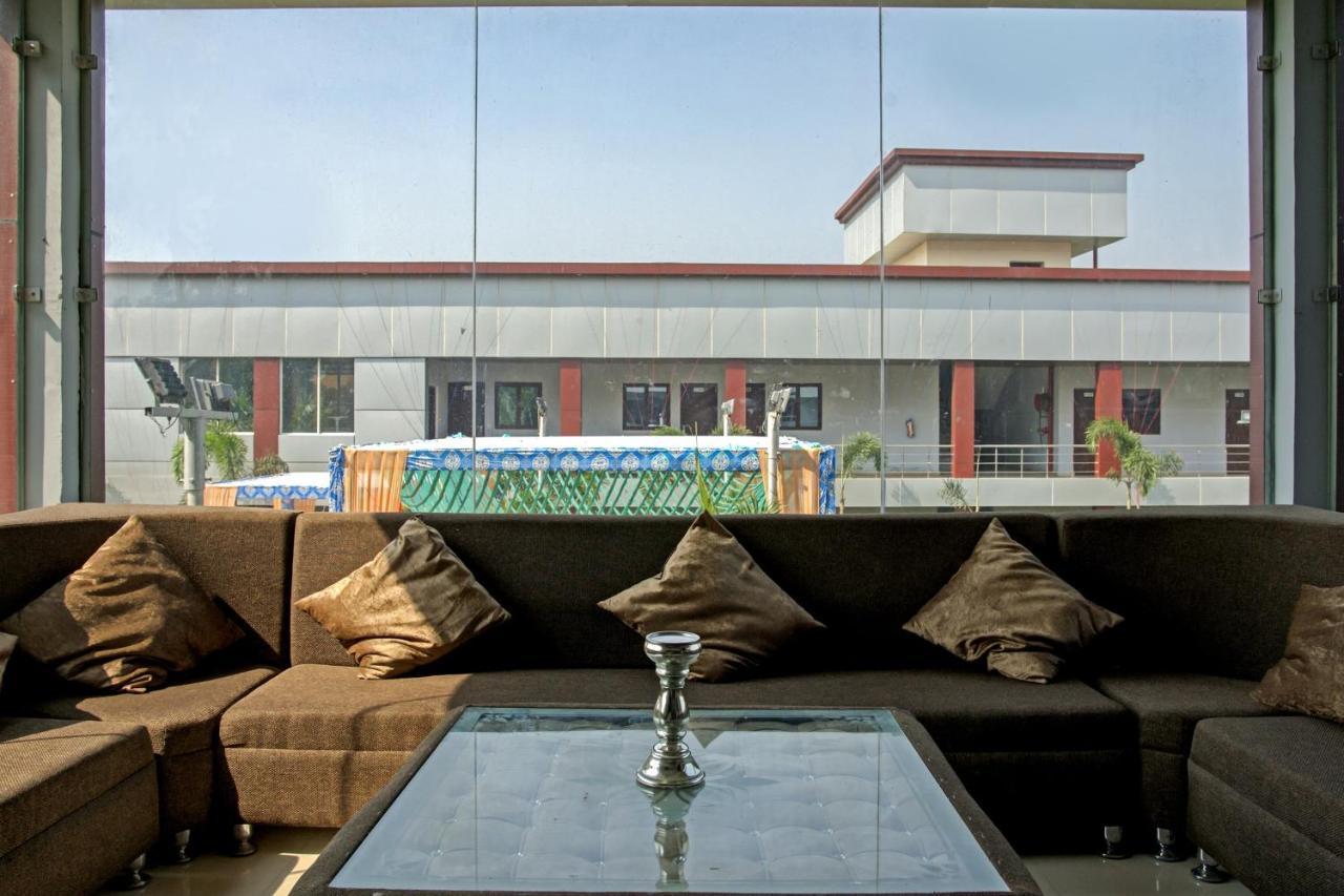 Hotel Oyo 62241 Swastik Garden Dhāmpur Esterno foto
